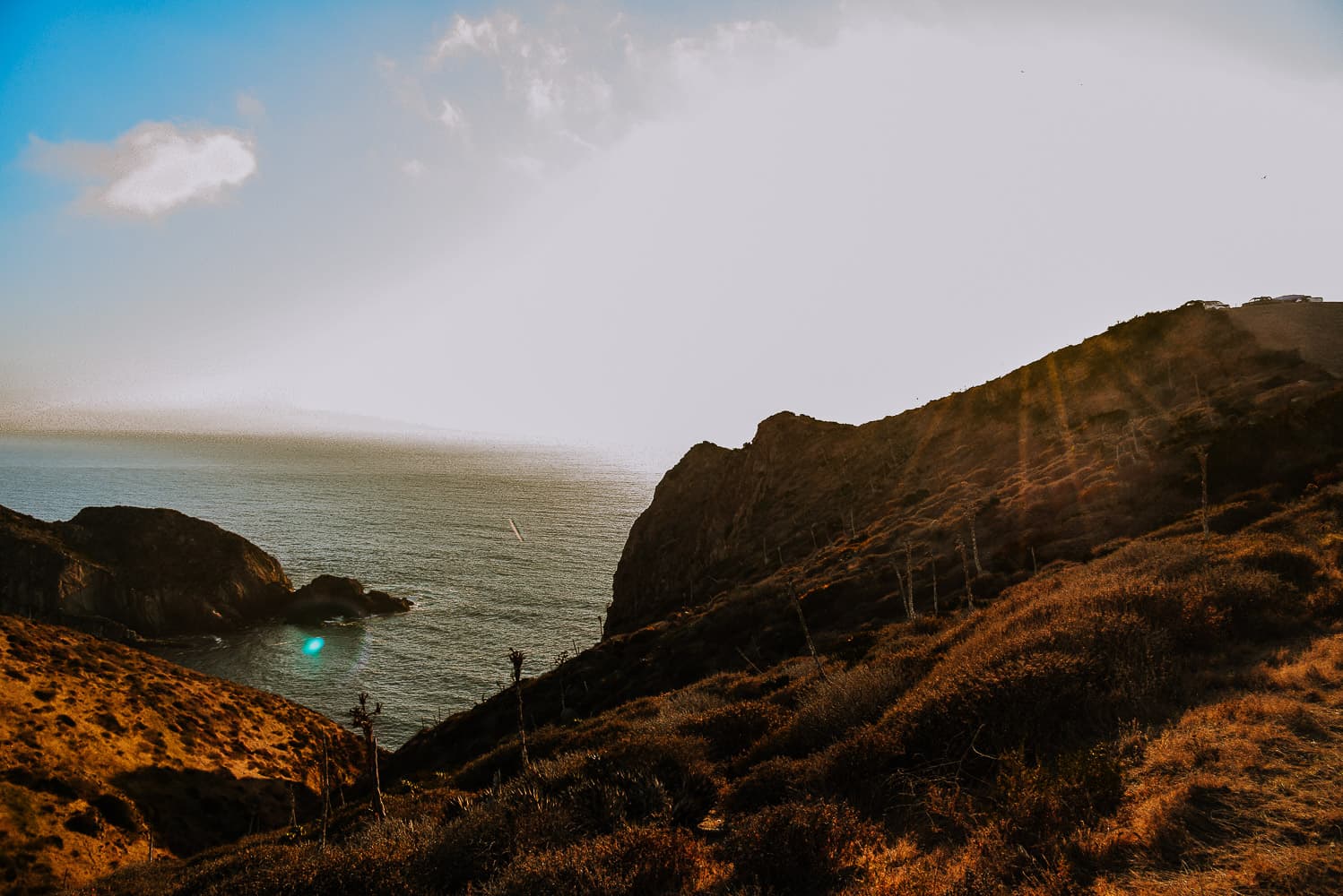 Fotografía de save the date en Ensenada Baja California por fotógrafo de bodas destino en México
